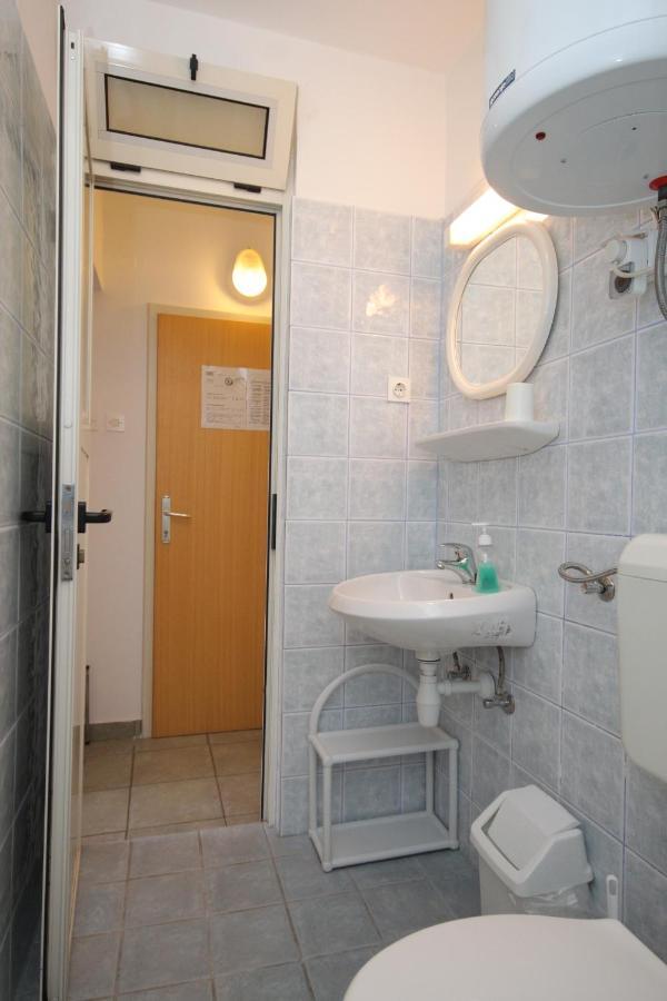 Double Room Mali Losinj 7953B Eksteriør billede